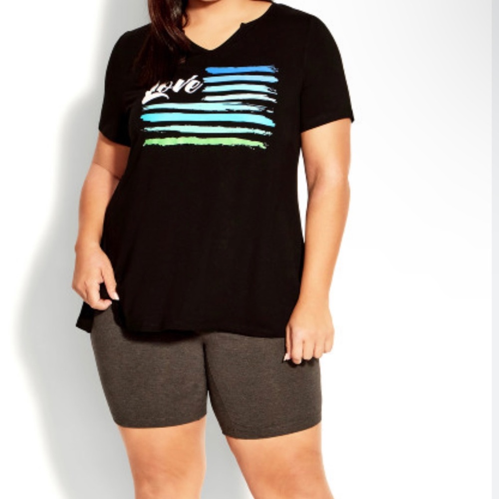 NWT Avenue Leisure Graphic “LOVE” Tee Size 22/24 - Picture 1 of 4